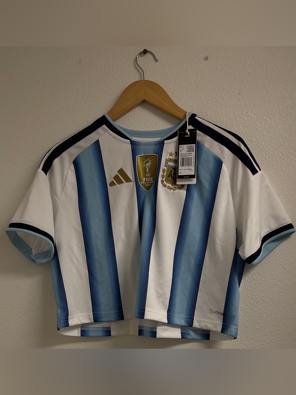 adidas women’s Argentina Home cropped Jersey - White & Light Blue